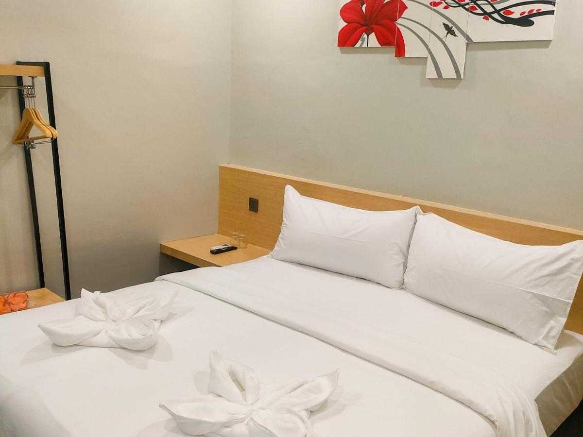 Travel Biz Hotel Medan Mitra Reddoorz Extérieur photo